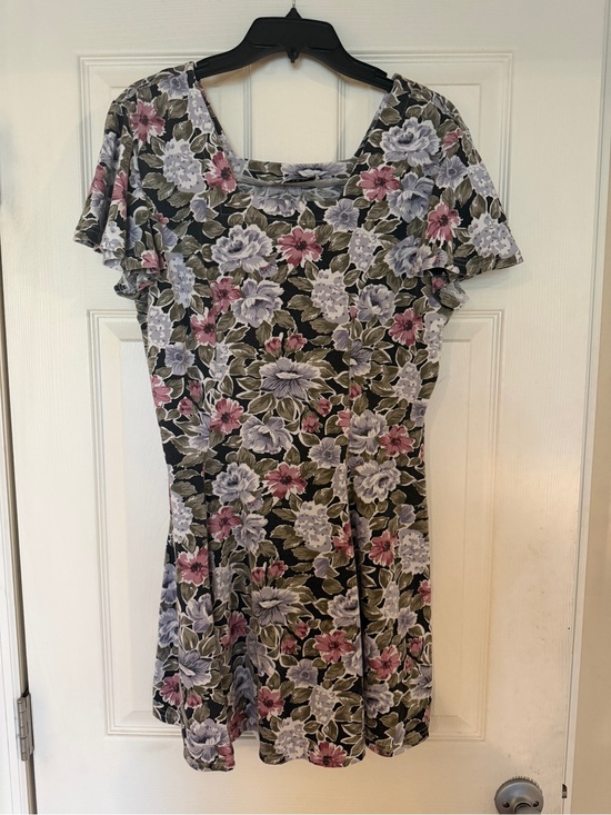 Dby Dresses & Skirts - Vintage Floral Fit and Flare Dress
